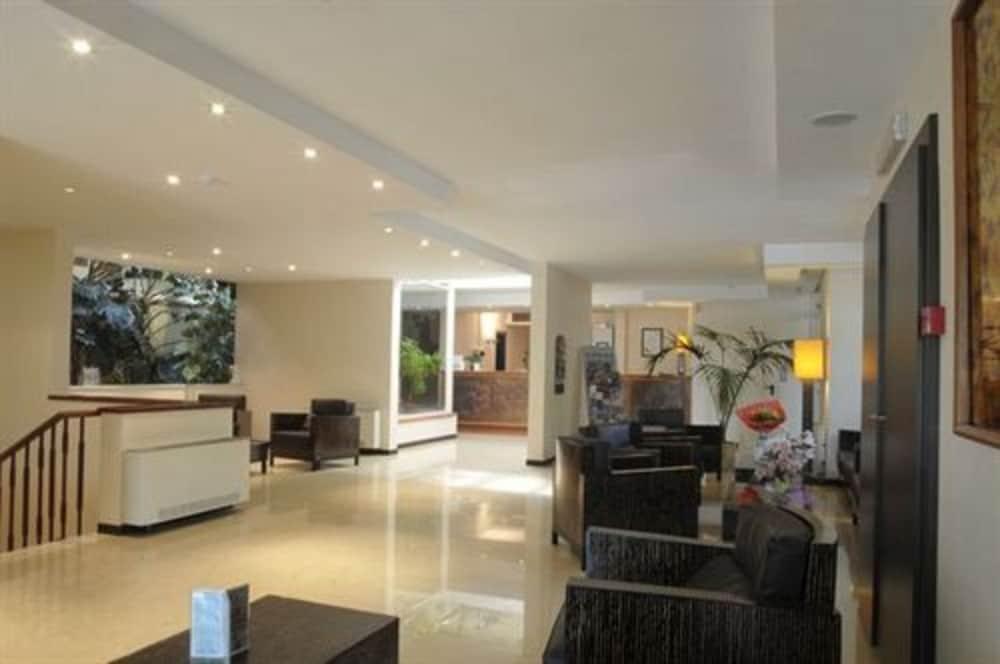 Nyala Suite Hotel Sanremo Eksteriør billede