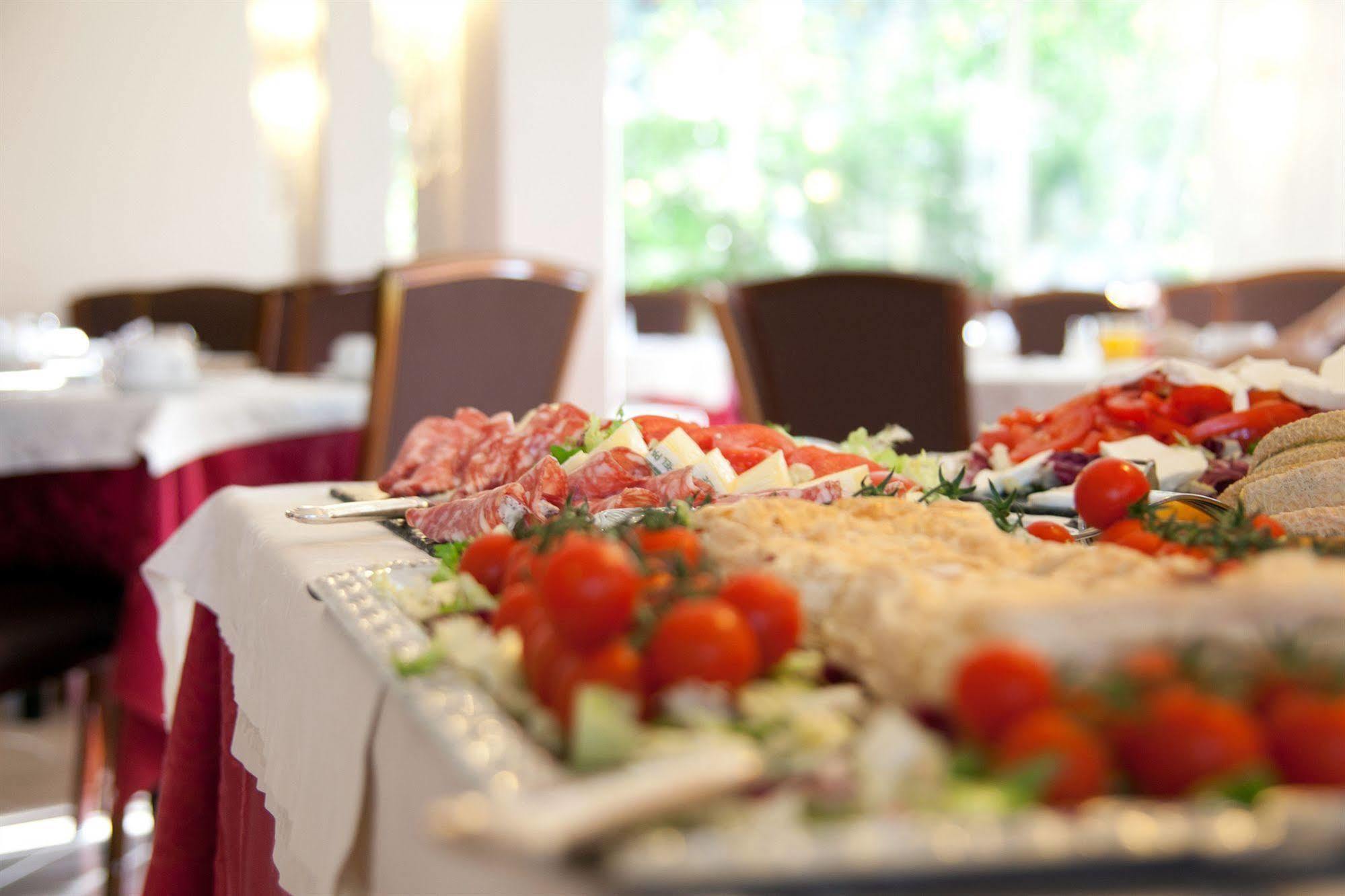 Nyala Suite Hotel Sanremo Eksteriør billede